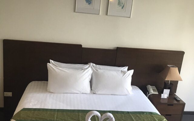 Suwan Golf and Country Club