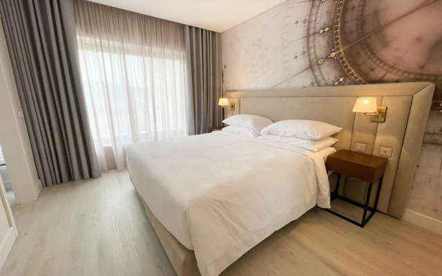 Four Points by Sheraton Sesimbra