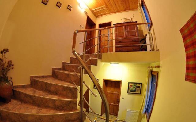 Eco House Family Hotel