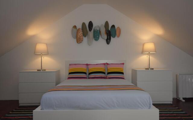 1881 Historical duplex Suite