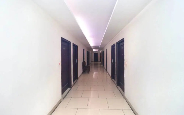 Chevron International By OYO Rooms