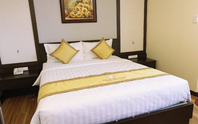 Hoang Minh Chau Ba Trieu Hotel