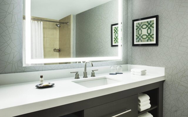 Sheraton Syracuse University Hotel and Conference Center