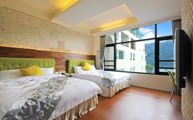 Shuian Lakeside Hotel
