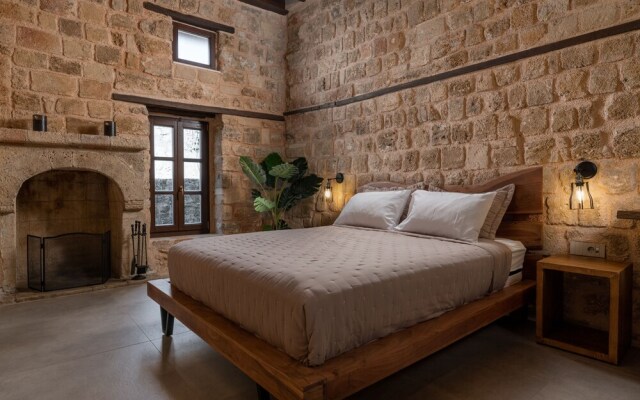 Ancient Knights Luxury Suites