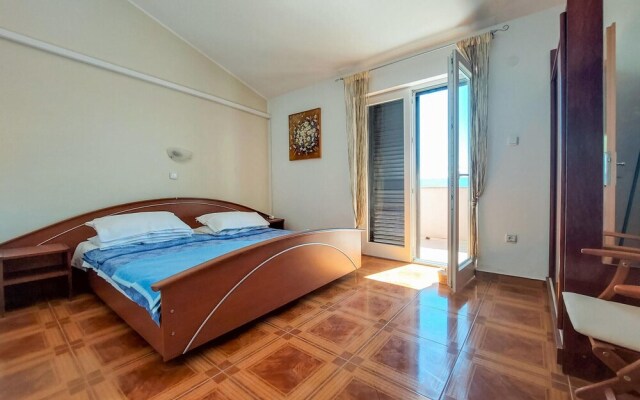Nice Apartment in Labin With Wifi and 2 Bedrooms