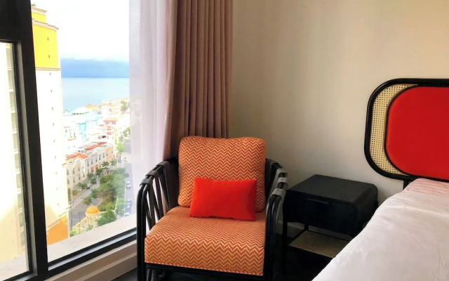 2 Bedrooms Apartment In Sunset Town