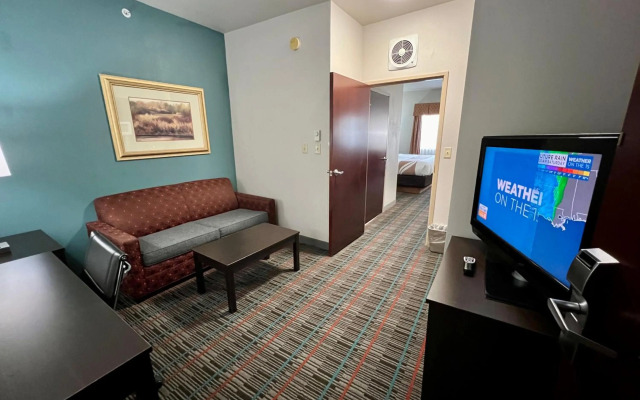 Quality Inn & Suites, Near University