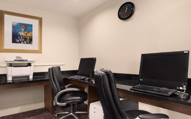 Embassy Suites by Hilton Walnut Creek