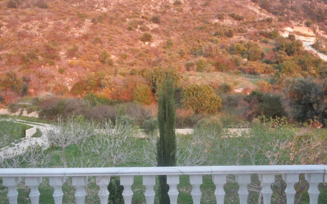 Adonis Palace rooms and Bungalows