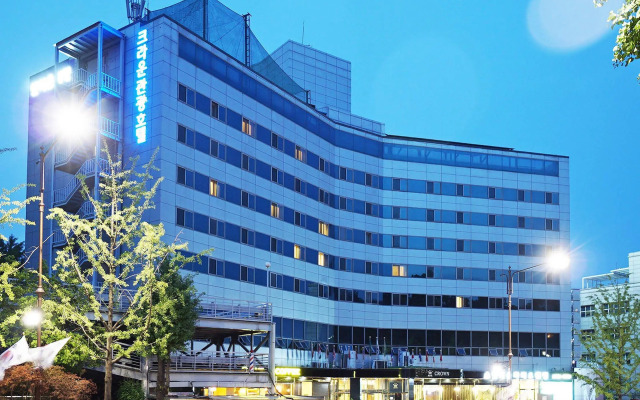 hotelImage