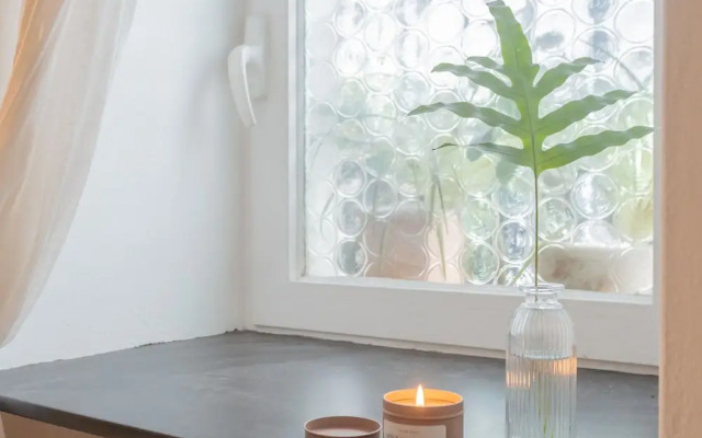 Pretty Studio in old Town