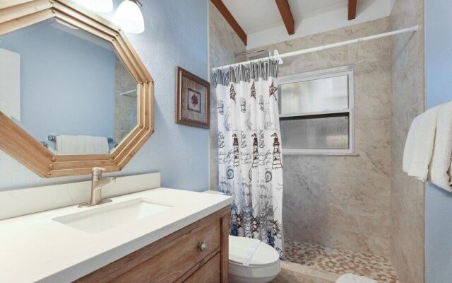 Island Gem B 2 Bedroom Villa by RedAwning