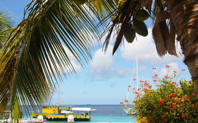 Bonaire Seaside Apartments