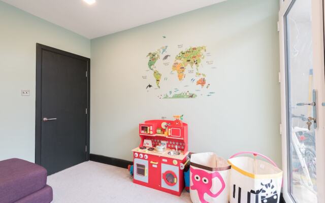 Bright Family Home in Primrose Hill