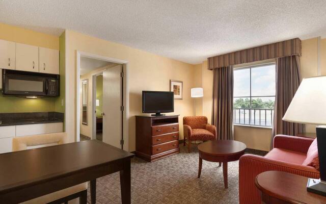 Hampton Inn & Suites Ft. Lauderdale Arpt/South Cruise Port