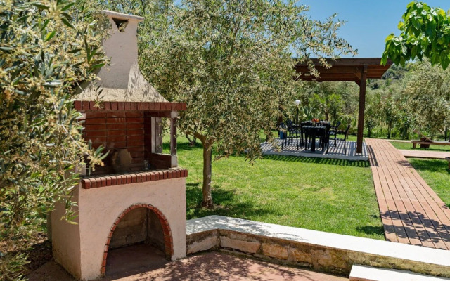 Nostos Villa - 50 m2 pool 2 km from the Beach