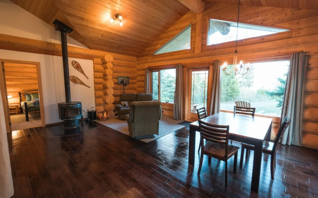 Ten-ee-ah Lodge & Campground