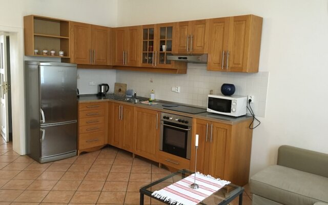 Charles Bridge Hostel and Apartments