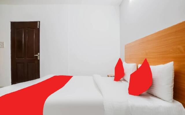 OYO 80978 Silver Stone