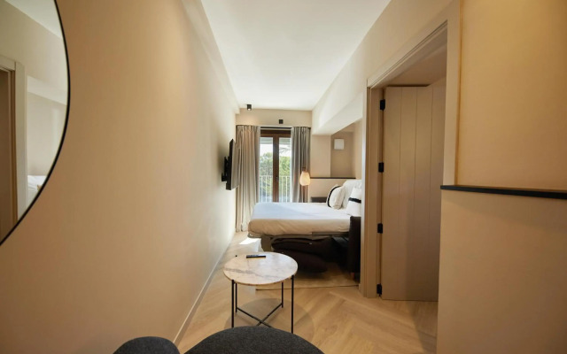 Belle Marivent Petit Hotel