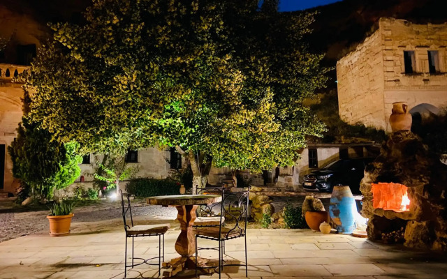 The Village Cave Hotel