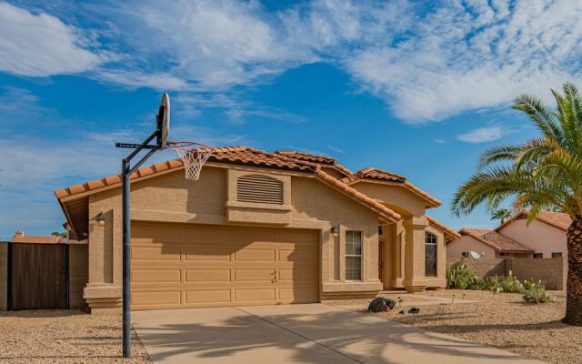 4BR Home N. Scottsdale by WanderJaunt