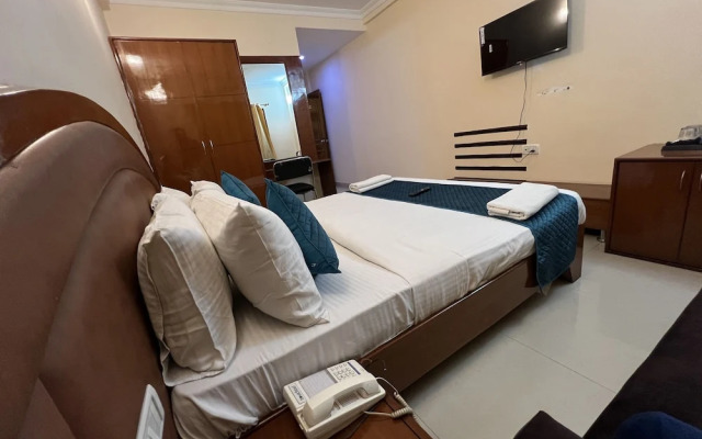 Blue Bliss Hotels By PPH Living Infantry Road