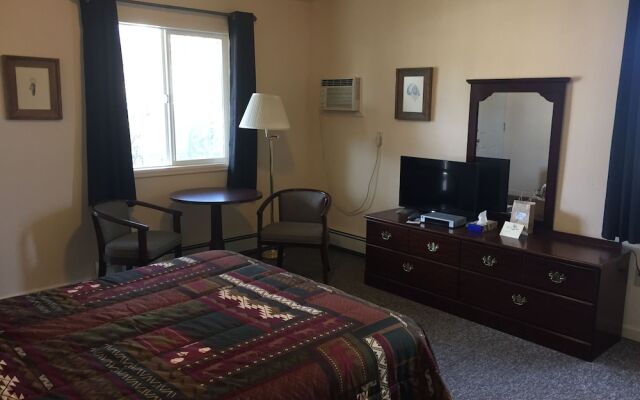 Historic Mansion House Inn