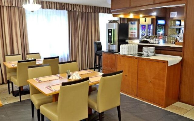 Active & Wellness Hotel Subterra