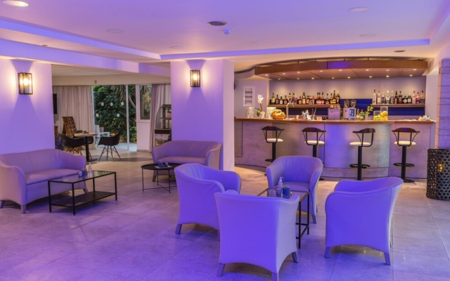 Majestic Hotel - Adults Only