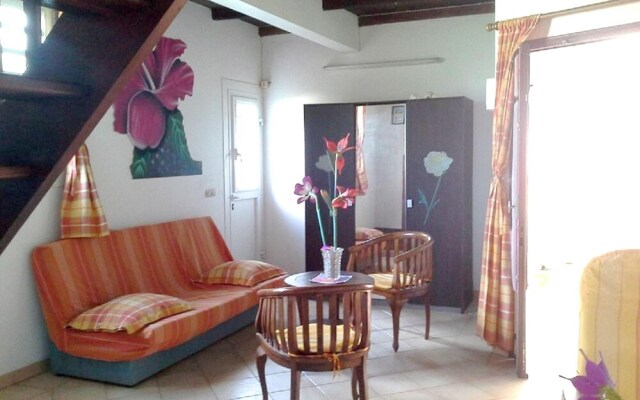 Apartment With one Bedroom in Le Robert, With Enclosed Garden and Wifi