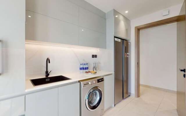 Luxury 3BR Designer Retreat with Parking