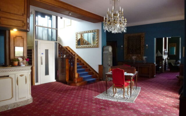 Hostellerie de la Roseraie