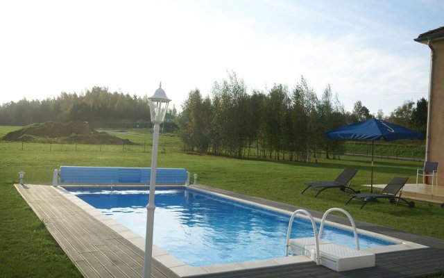 Huge Holiday Home in Lotharingen with Private Swimming Pool