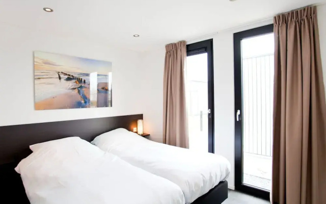 Modern Holiday Home 600 m From the sea