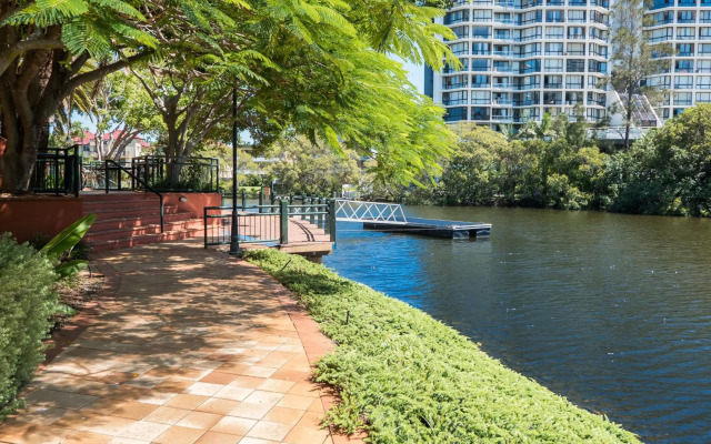 Paradise Island Resort