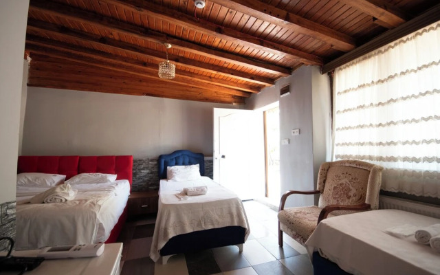 Oz Butik Otel Antik Kent Myrleia