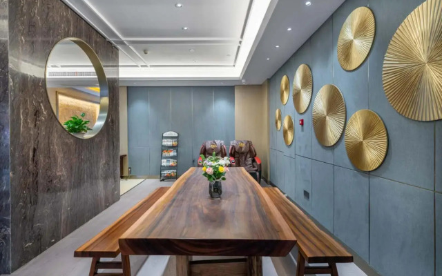 Yiwu Yuejia Business Hotel