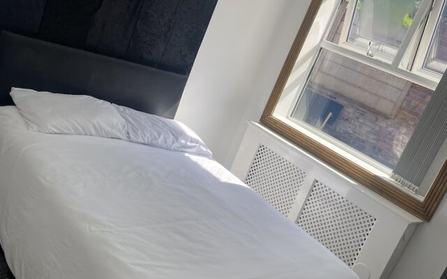 Beautiful 1-bed Apartment in Wolverhampton