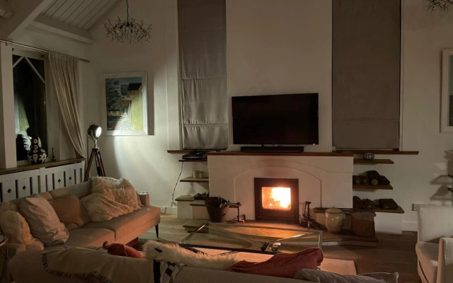 Luxury Chilterns Hideaway, Easy Access to London