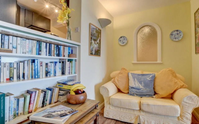Flat 8 Clifton Court Croyde