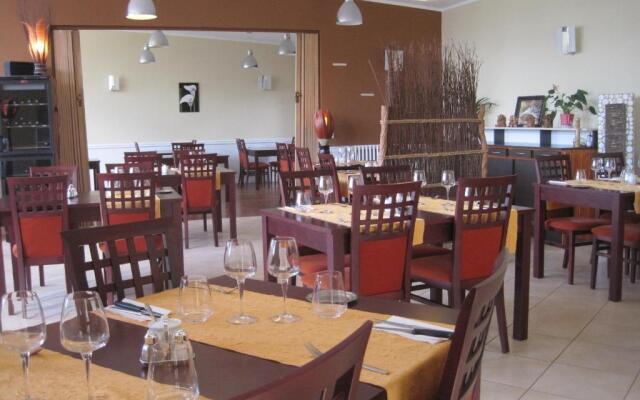 Hotel Restaurant  Rive Gauche