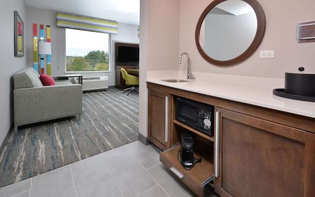 Hampton Inn & Suites by HIlton Charlotte North I 485