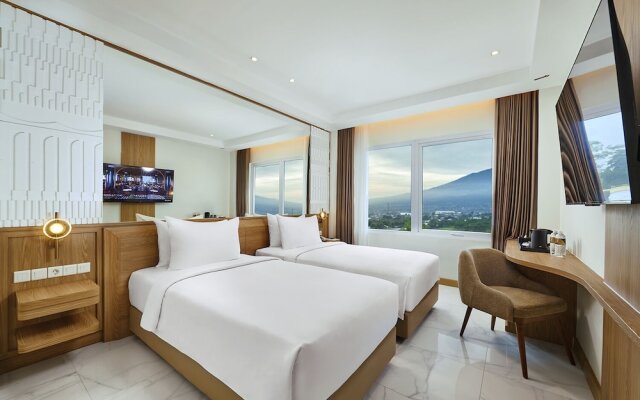 Golden Hill by Golden Tulip