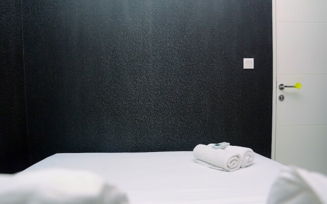 Gorgeous 2BR Springlake Summarecon Apartment