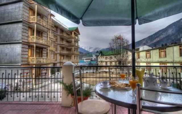 Hotel New River West Manali