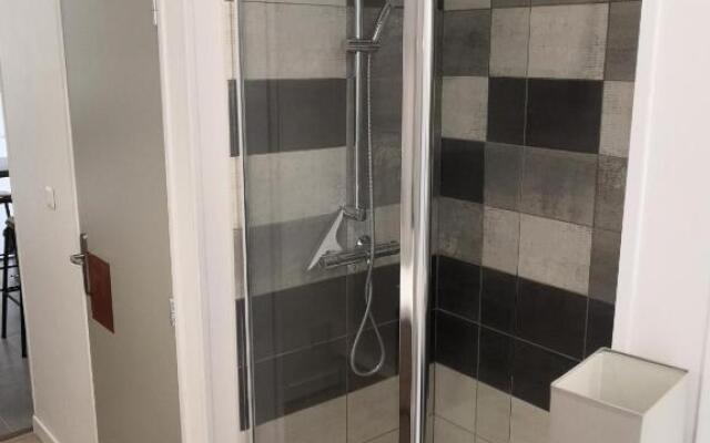 Le Comptoir, confort, gare et tramway à 4min