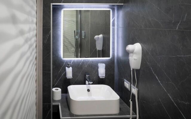 Riviera 33 Luxury Rooms