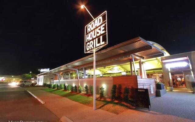 Morayfield Tavern & Motel